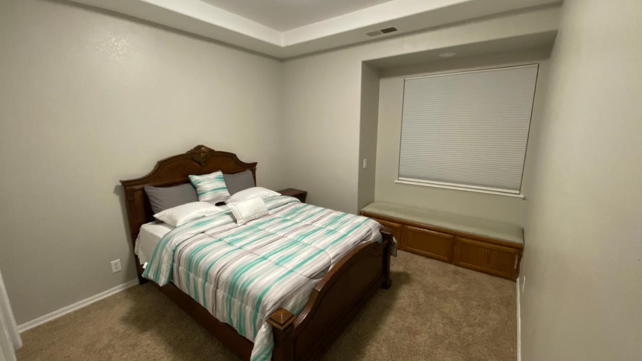 Beautiful Peaceful Desirable Home In Madera Rancho Exterior photo